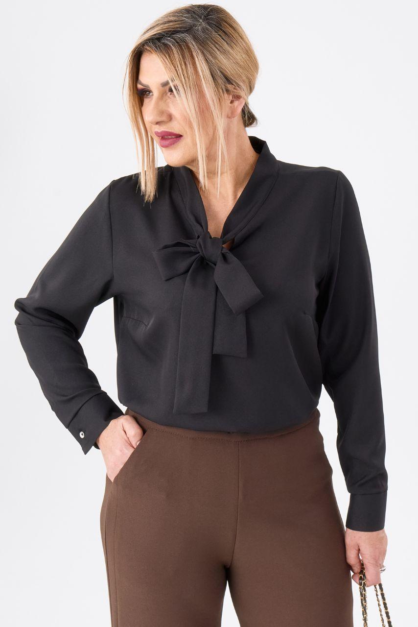 Elegancka czarna bluzka plus size dla puszystych kobiet, rozmiary 44–54