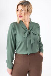 Elegancka zielona bluzka plus size dla puszystych kobiet, rozmiary 44–54