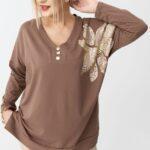bluzka-z-dekoltem-v-plus-size-brazowa (3)