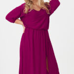Brokatowa sukienka PLUS SIZE amarantowa 44–52