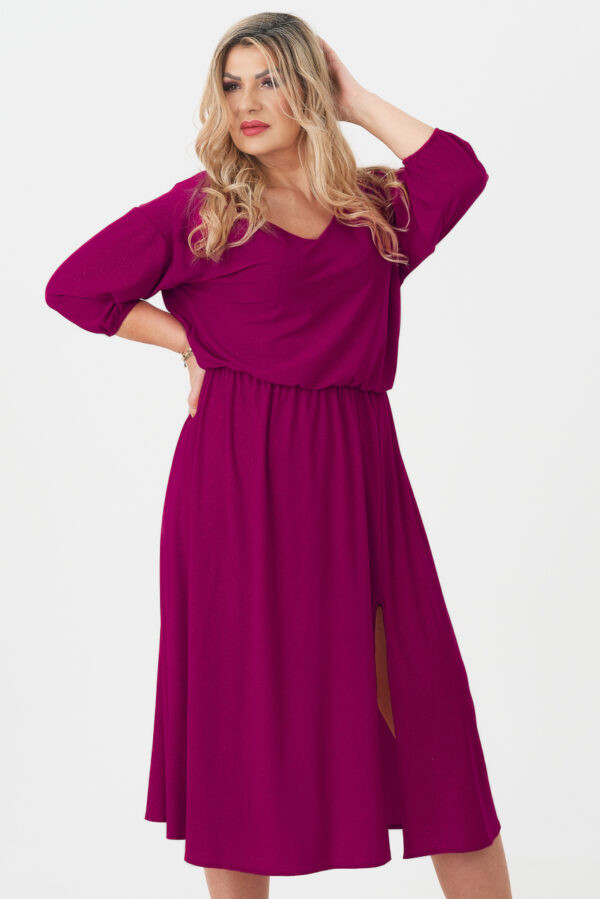 Brokatowa sukienka PLUS SIZE amarantowa 44–52