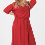 Brokatowa sukienka PLUS SIZE czerwona 44–52
