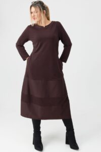 Elegancka sukienka w literę A duży rozmiar XXL brązowa midi