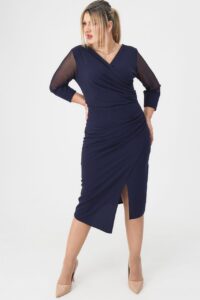 Sukienka elegancka plus size granatowa – sukienka z dekoltem kopertowym XXL