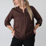 Elegancka bluzka w dużym rozmiarze brązowa – moda plus size