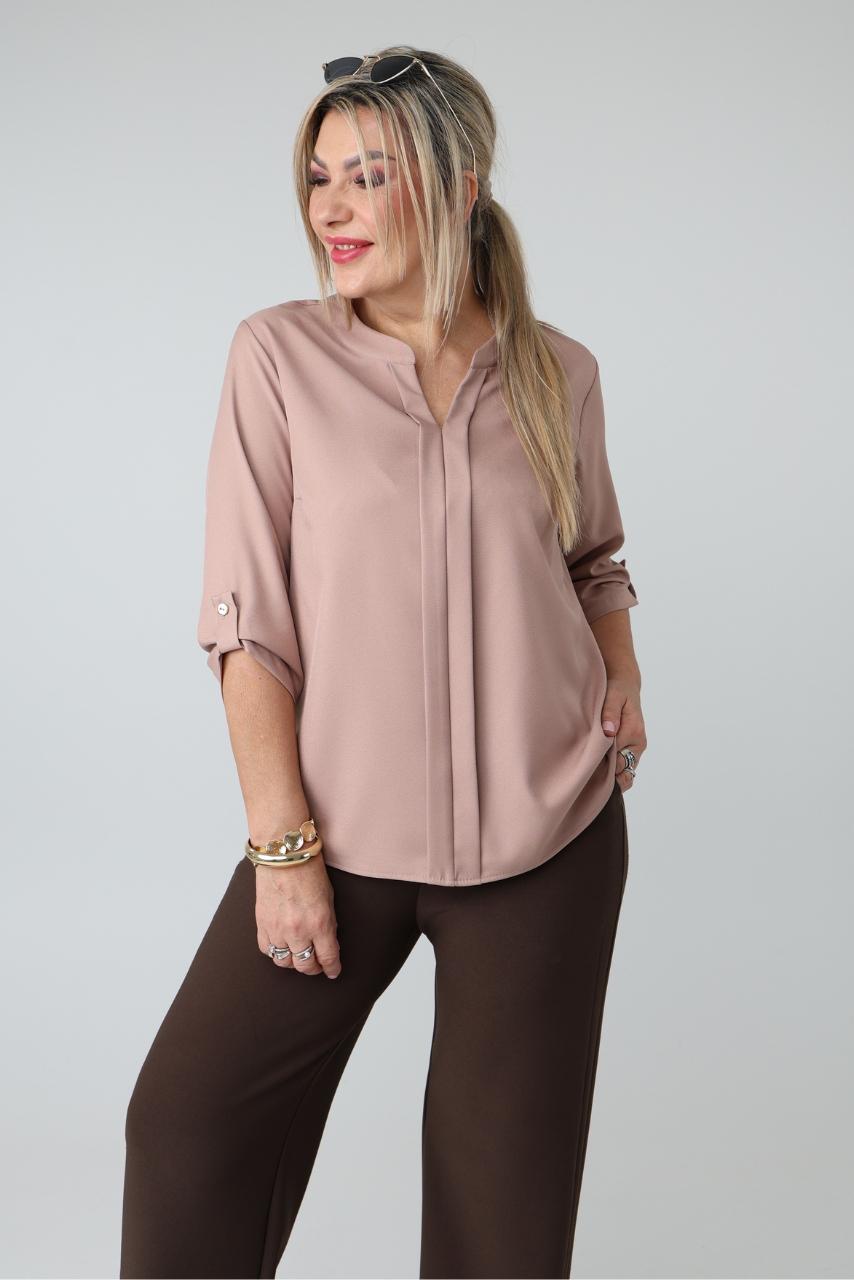 Elegancka bluzka w dużym rozmiarze beżowa – moda plus size