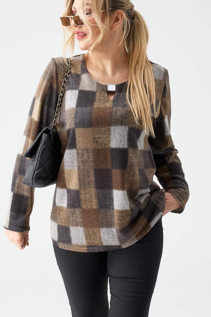 Dzianinowa bluzka sweterkowa plus size brązowa 42-50