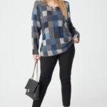 Dzianinowa-bluzka-sweterkowa-plus-size-granatowa (6)