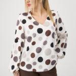 Elegancka-bluzka-z-bufiastymi-rękawami-PLUS-SIZE-w-groszki (3)