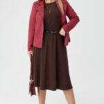 Sukienka-rozkloszowana-midi-PLUS-SIZE-brązowa (6)