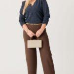 blyszczaca-bluzka-plus-size-granatowa (4)