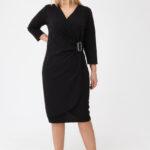 Czarna sukienka kopertowa midi plus size z marszczeniem 44-54