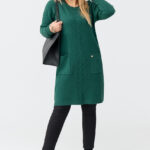 Sweter tunika dla puszystych z kieszeniami butelkowa zieleń 44-50