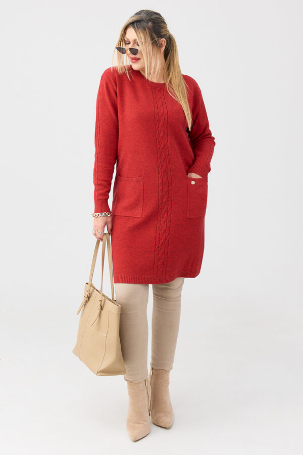Sweter tunika dla puszystych z kieszeniami czerwony 44-50