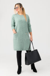 Sweter tunika dla puszystych z kieszeniami miętowy 44-50