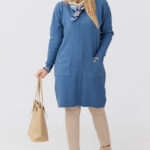 Sweter tunika dla puszystych z kieszeniami niebieski 44-50