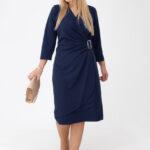 granatowa-sukienka-kopertowa-midi-plus-size-z-marszczeniem (4)