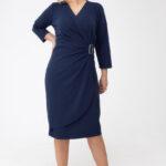 Granatowa sukienka kopertowa midi plus size z marszczeniem 44-54