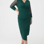 sukienka-kopertowa-na-wesele-plus-size-butelkowa-zielen