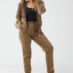 Dres damski komplet welurowy plus size brązowy 40-46