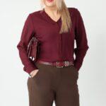 Bluzka z falbanką na dekolcie bordowa (5)