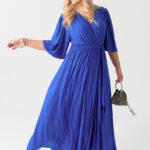 Błyszcząca-wieczorowa-sukienka-plus-size-maxi-chabrowa (1)