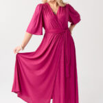Błyszcząca-wieczorowa-sukienka-plus-size-maxi-różowa (6)