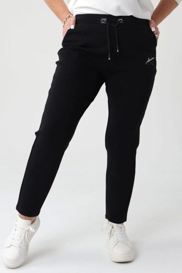 Czarne spodnie dresowe dla puszystych pań (2)