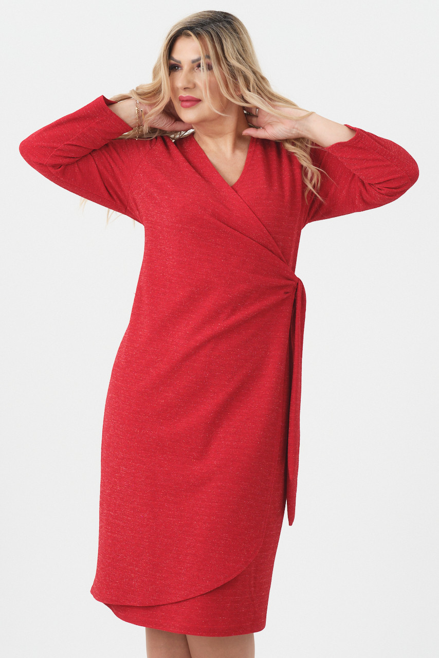 Czerwona sukienka kopertowa wiązana z boku
