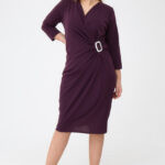 śliwkowa sukienka plus size na święta