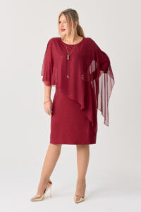 Sukienka połyskująca PLUS SIZE z szyfonową narzutką bordowa 44-52