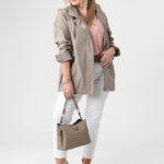 Lekka kurtka przejściowa damska duże rozmiary beżowa 42-52