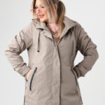 Lekka-kurtka-przejściowa-damska-duże-rozmiary-beżowa (6)