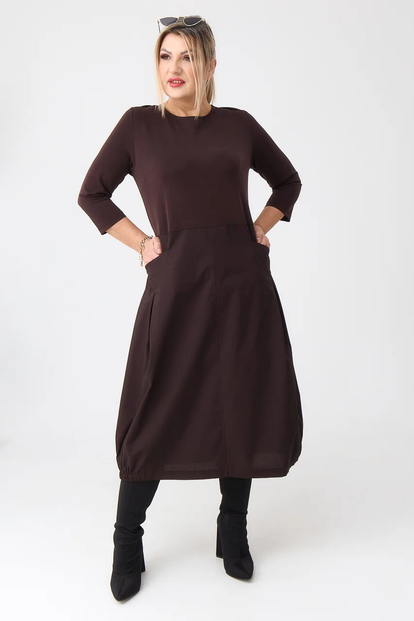 Codzienna sukienka plus size z kieszeniami