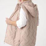 kamizelka-pikowana-damska-plus-size-z-kapturem-bezowa (2)