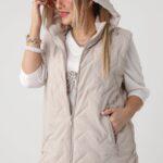 kamizelka-pikowana-damska-plus-size-z-kapturem-kremowa (4)