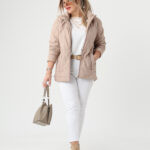 Beżowa-kurtka-przejściowa-damska-plus-size-z-odpinanym-kapturem-42-52 (5)