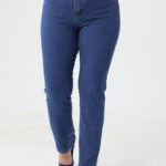 Klasyczne-jeansy-plus-size-damskie-z-wysokim-stanem-42-52 (2)