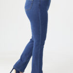 Klasyczne-jeansy-plus-size-damskie-z-wysokim-stanem-42-52 (3)