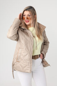 Lekka kurtka przejściowa damska duże rozmiary beżowa regulowana po bokach 42-50