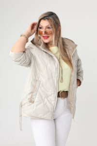 Lekka kurtka przejściowa damska duże rozmiary kremowa regulowana po bokach 42-50