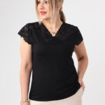 Elegancka bluzka z koronką plus size krótki rękaw czarna 44-54