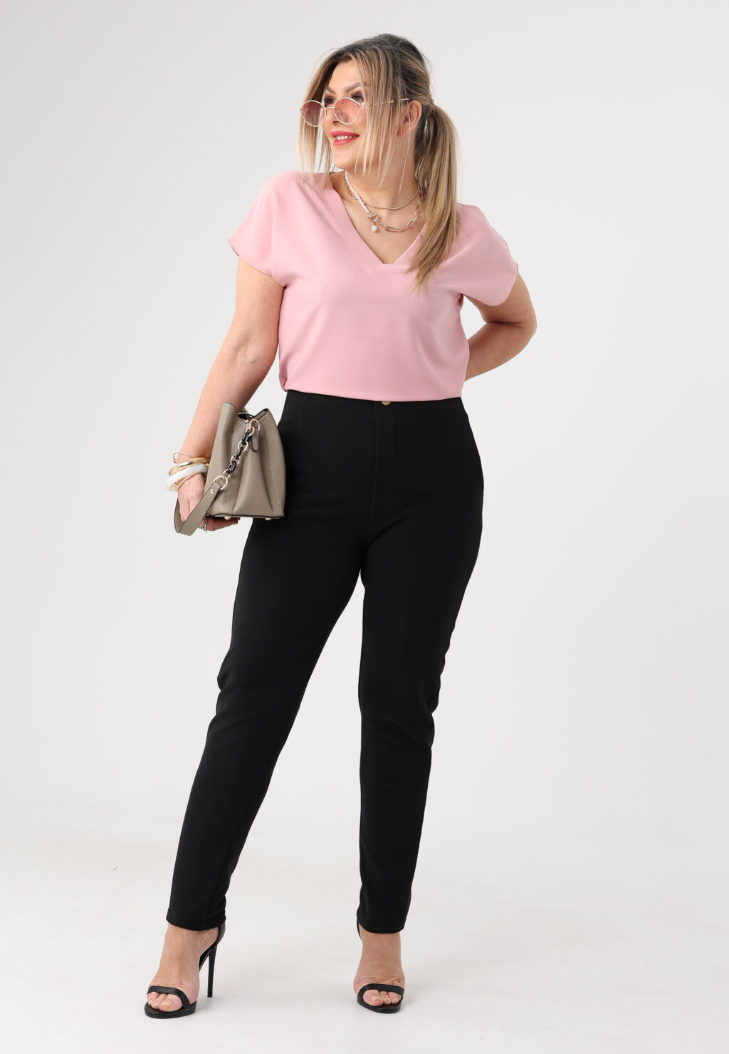 Spodnie z wysokim stanem PLUS SIZE czarne 42-50