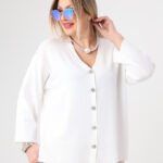 Sweterek-damski-plus-size-zapinany-na-guziki-biały (4)