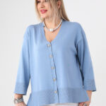 Sweterek-damski-plus-size-zapinany-na-guziki-niebieski (4)