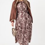 brazowa-sukienka-rozkloszowana-plus-size (3)