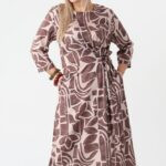 brazowa-sukienka-rozkloszowana-plus-size (5)