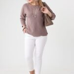 cienki-sweter-damski-plus-size-brazowy (5)