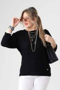 Cienki sweter damski plus size na sezon przejściowy