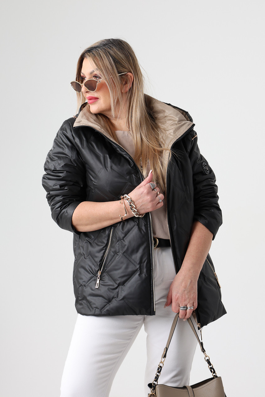 Czarna kurtka damska przejściowa plus size z odpinanym kapturem 42-50